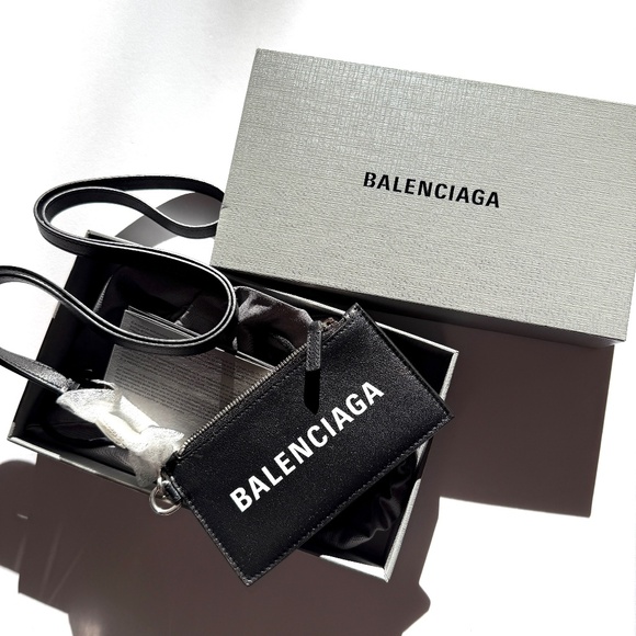 Authentic New BALENCIAGA Cash Card Case on Keychain Black Leather Zip Pouch